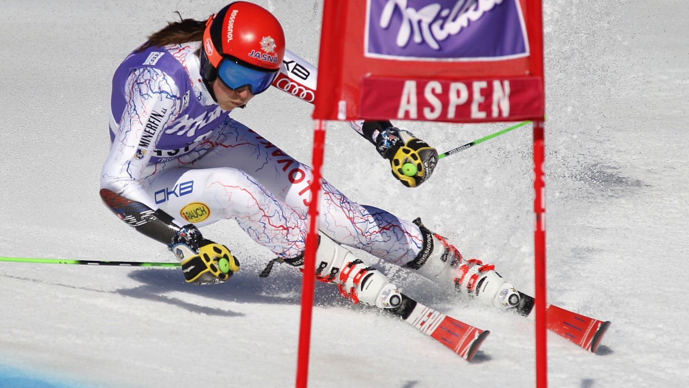 Petre Vlhovej jej jazda v prvom kole obrovského slalomu príliš nevyšla.