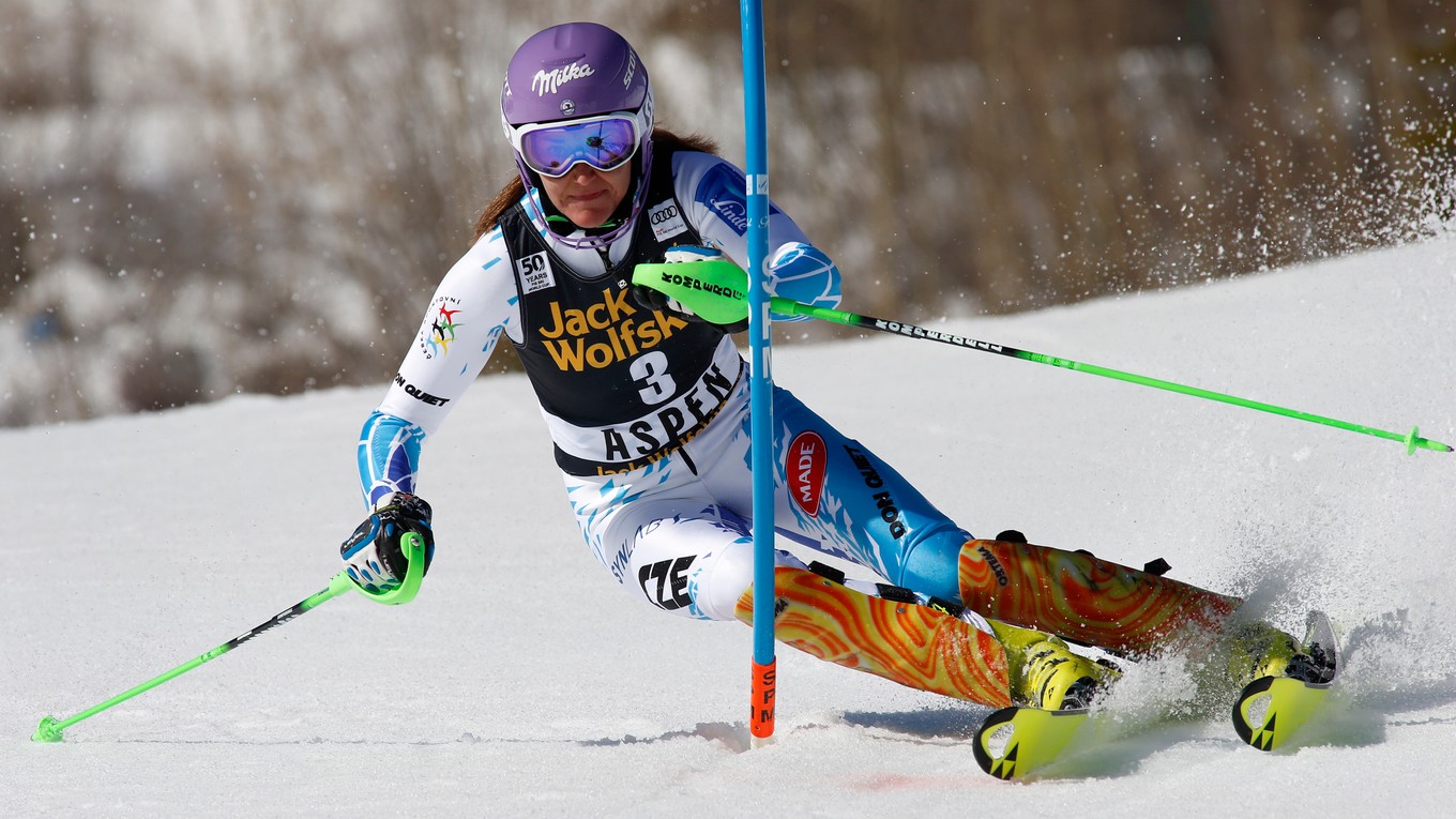 Na snímke Češka Šárka Strachová na trati v 1. kole slalomu žien Svetového pohára 18. marca 2017 v americkom Aspene.