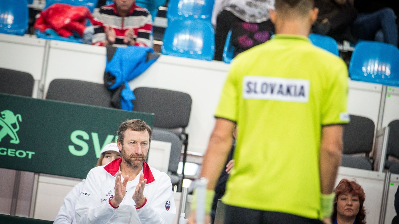 Tenisti Slovenska budú hrať v baráži o záchranu po tom, ako nestačili na Maďarsko.