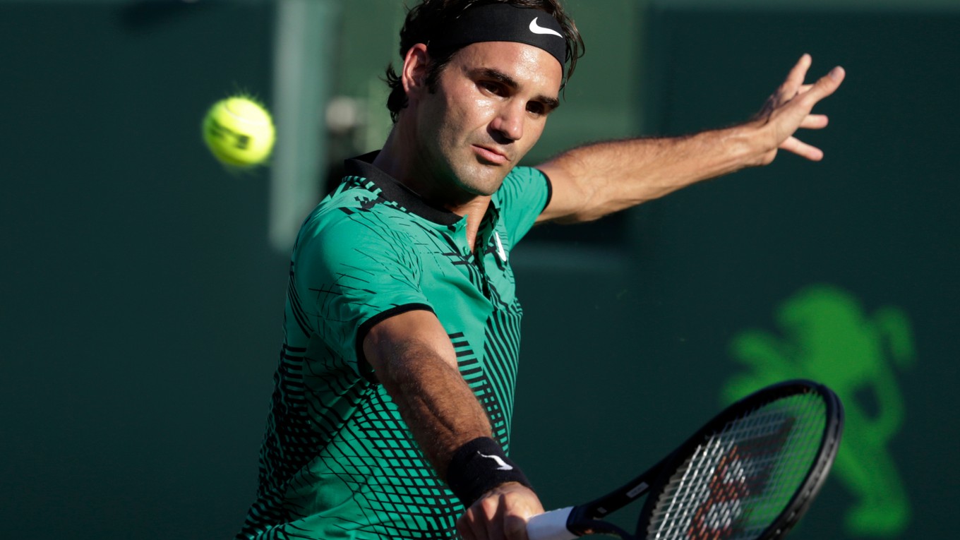 Roger Federer si dopraje trochu oddychu.