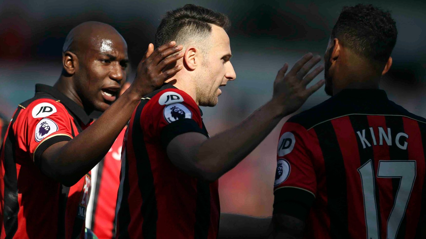 Bournemouth sa doma rozstrieľal.