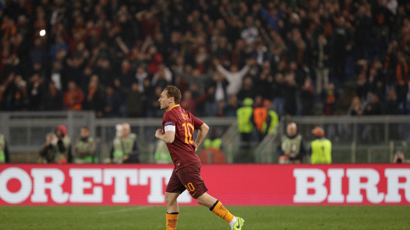 Taliansky futbalista Francesco Totti ukončí po tejto sezóne svoje dlhoročné úspešné pôsobenie v AS Rím.