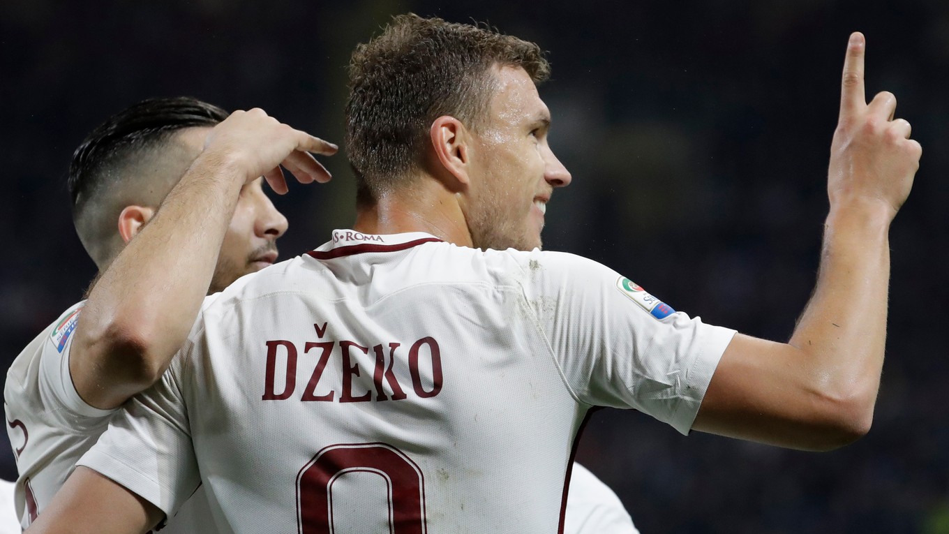 Útočník neúspešného osemfinalistu AS Rím Edin Džek strelil v Európskej lige osem gólov.