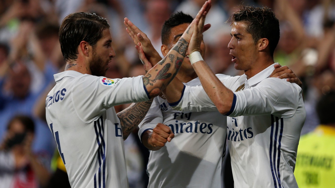 Real Madrid oslavuje presvedčivé víťazstvo.