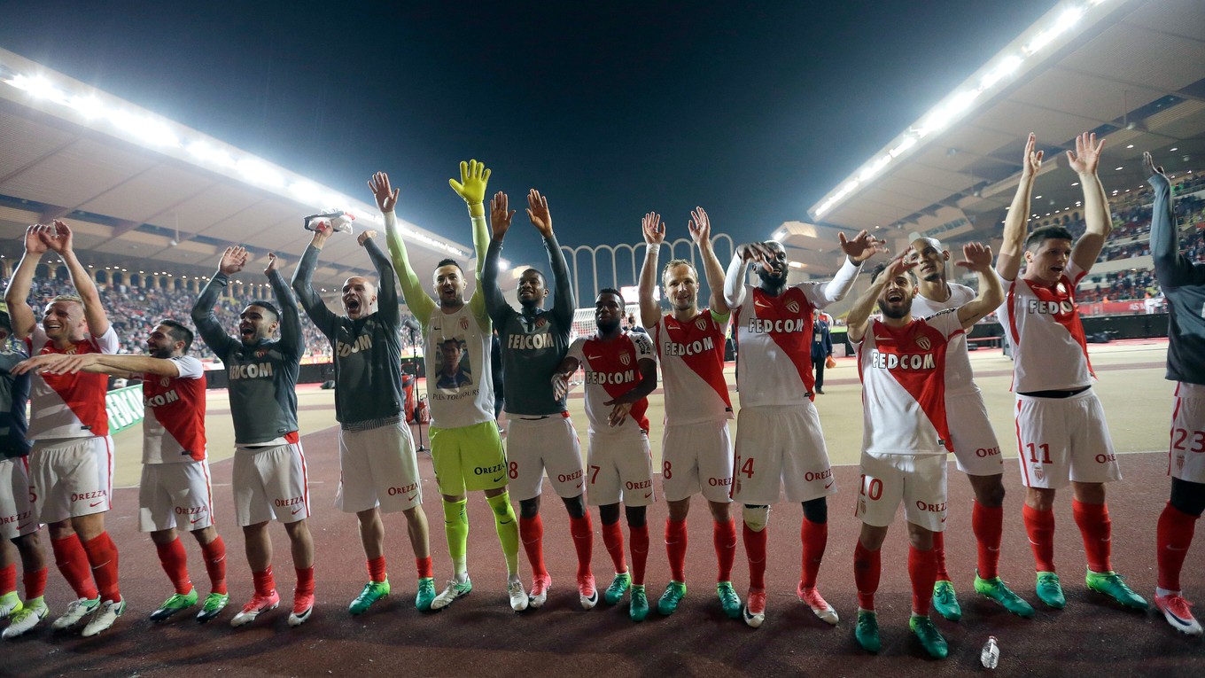 Futbalisti AS Monaco sa tešia po výhre nad OSC Lille v zápase 37. kola francúzskej Ligue 1 v Monaku.