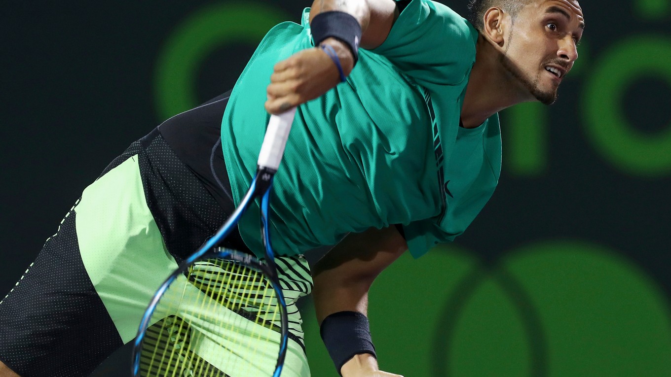 Austrálsky tenista Nick Kyrgios sa pre problémy s bedrovou oblasťou odhlásil z antukového turnaja v Ríme.