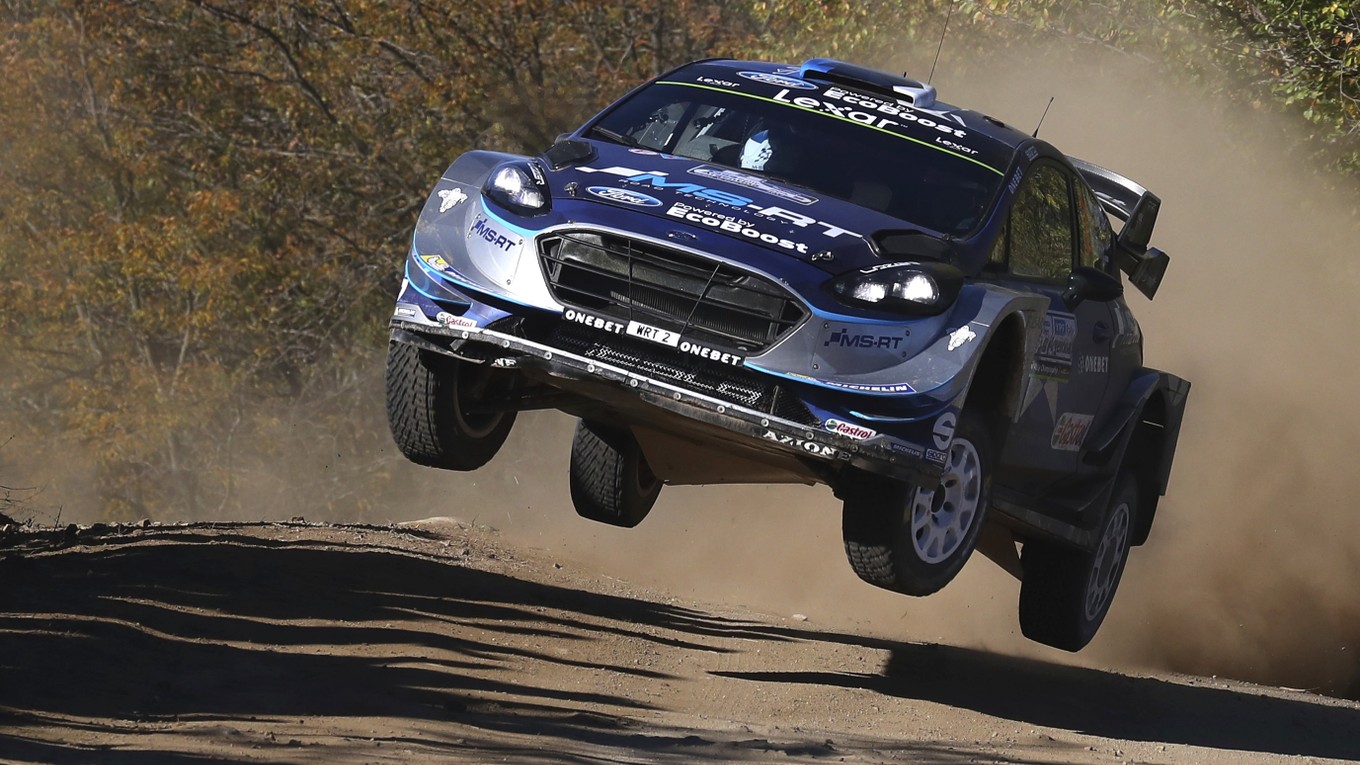 Estónska posádka Ott Tänak - Martin Järveoja na Forde Fiesta WRC, ilustračná fotografia.