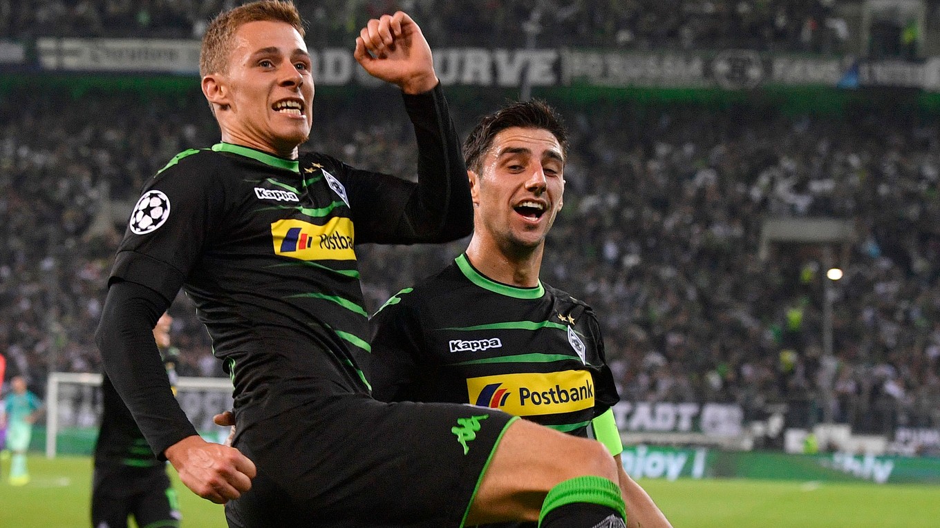 Thorgan Hazard (vľavo).