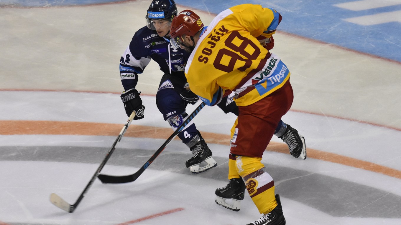 Peter Sojčík ostáva v Trenčíne aj po neúspešnej sezóne.