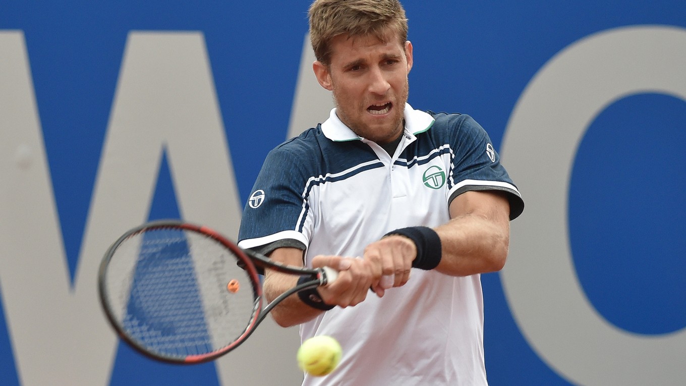 Slovenský tenista Martin Kližan neuspel v 1. kole štvorhry na Roland Garros.