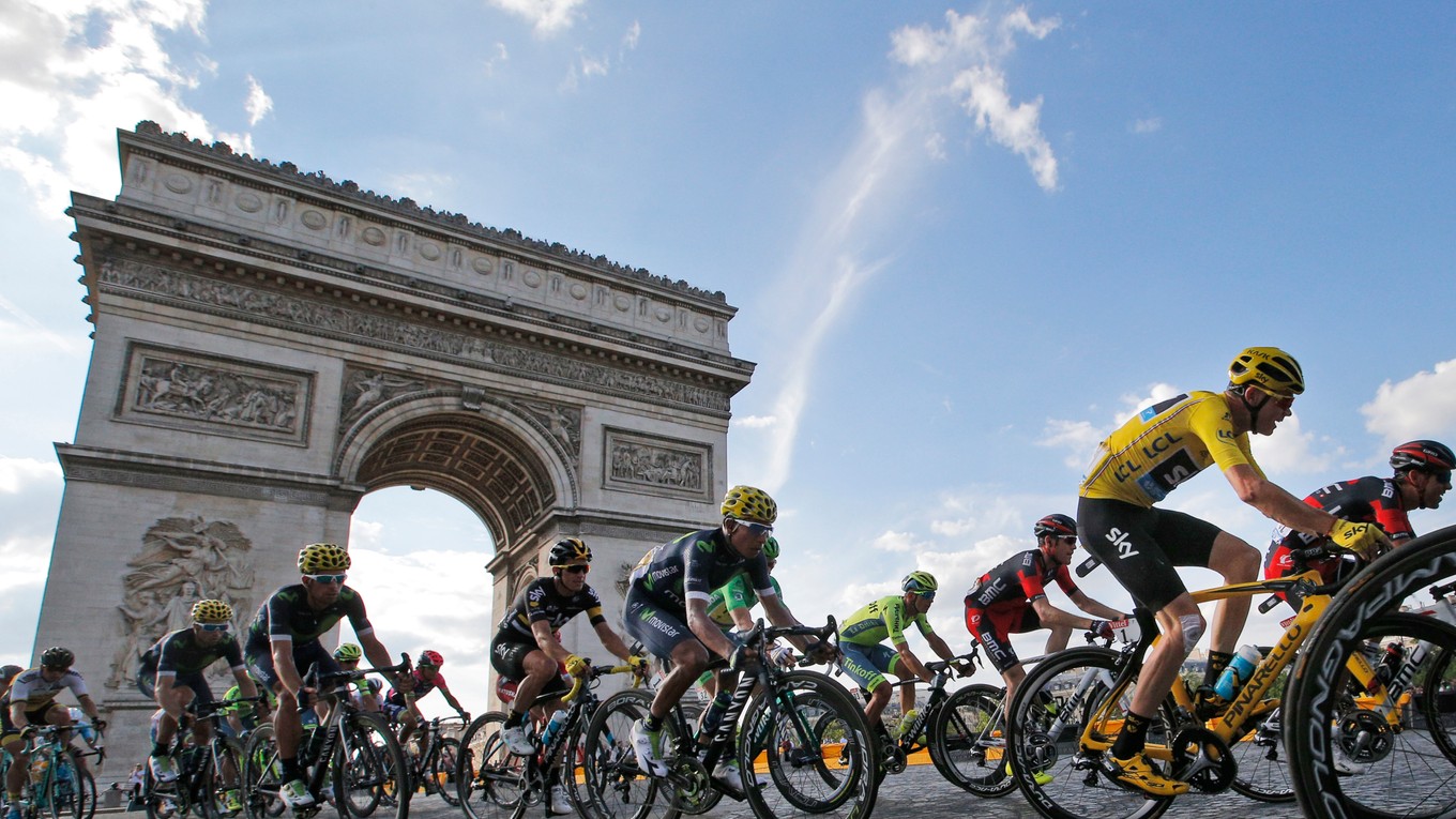 Cyklisti v nedeľu prídu do Paríža.