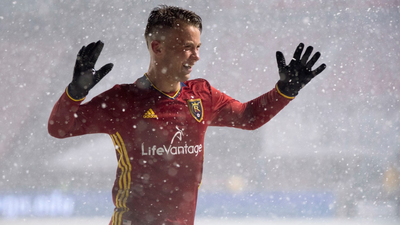 Albert Rusnák v drese Real Salt Lake.