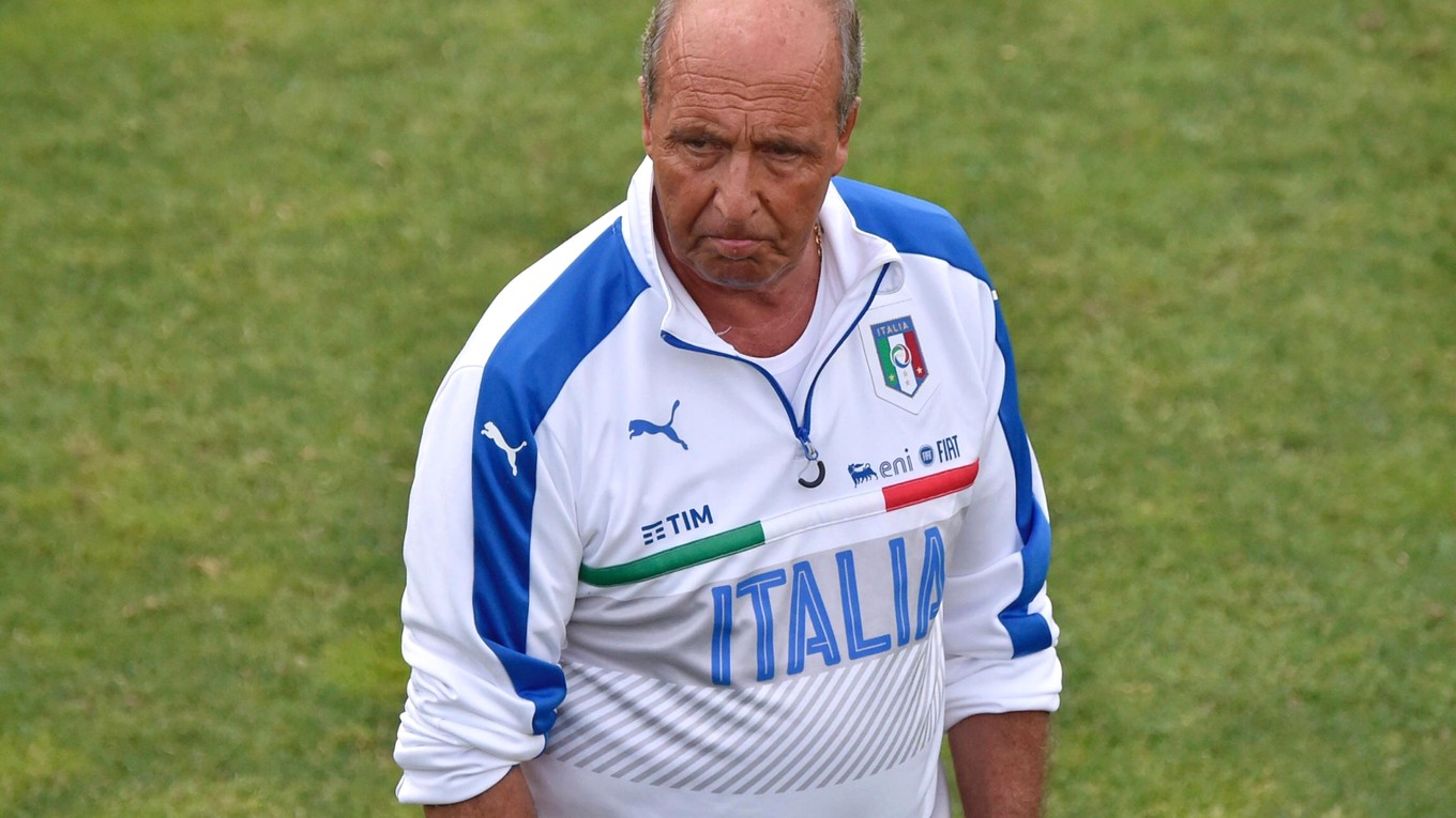 Tréner talianskej futbalovej reprezentácie Gian Piero Ventura.