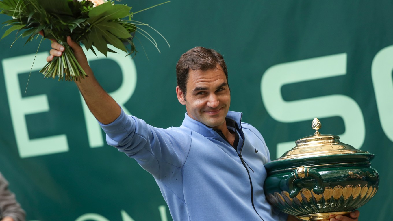 Roger Federer opanoval turnaj v Halle už deviaty raz.