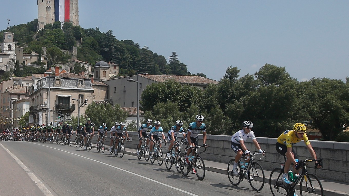 Cyklisti absolvujú Tour de France už 105. raz.