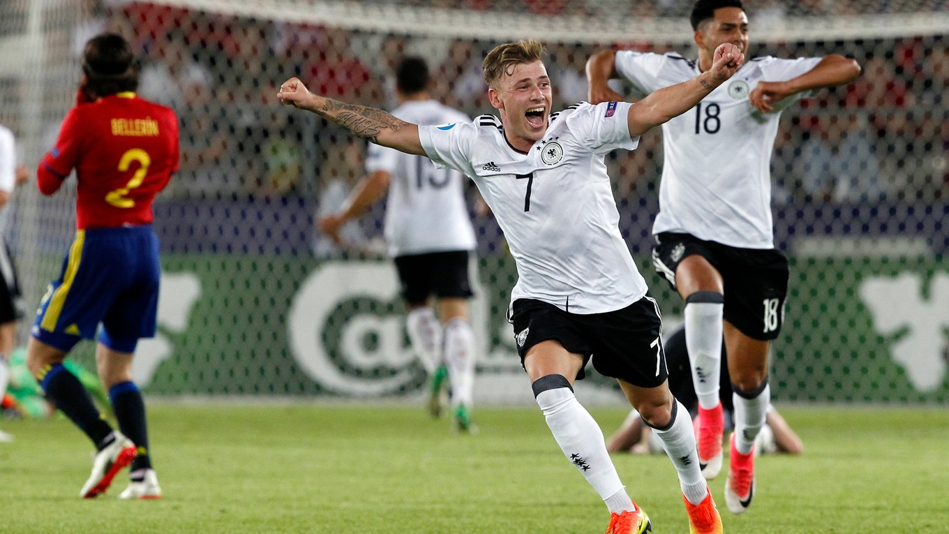 Radosť nemeckých futbalistov tesne po skončení finálového stretnutia.
