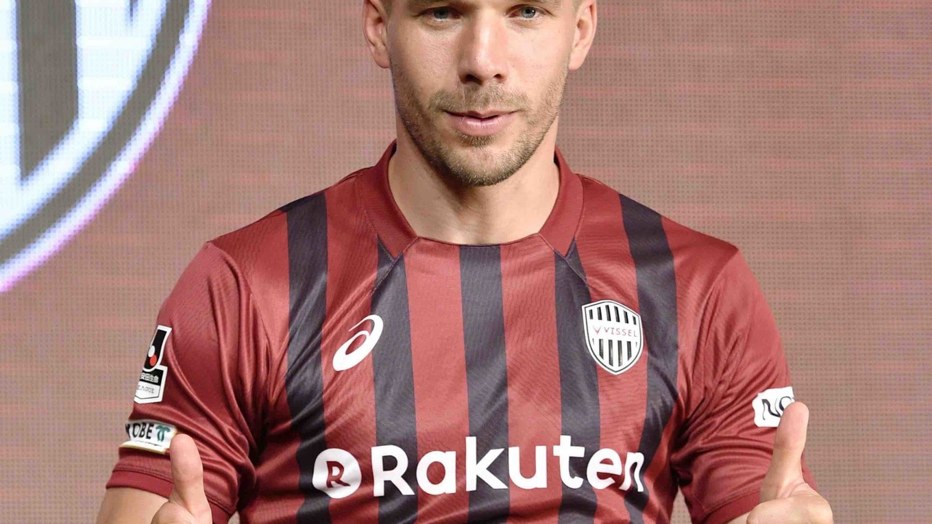 Lukas Podolski bude v kariére pokračovať v Japonsku.