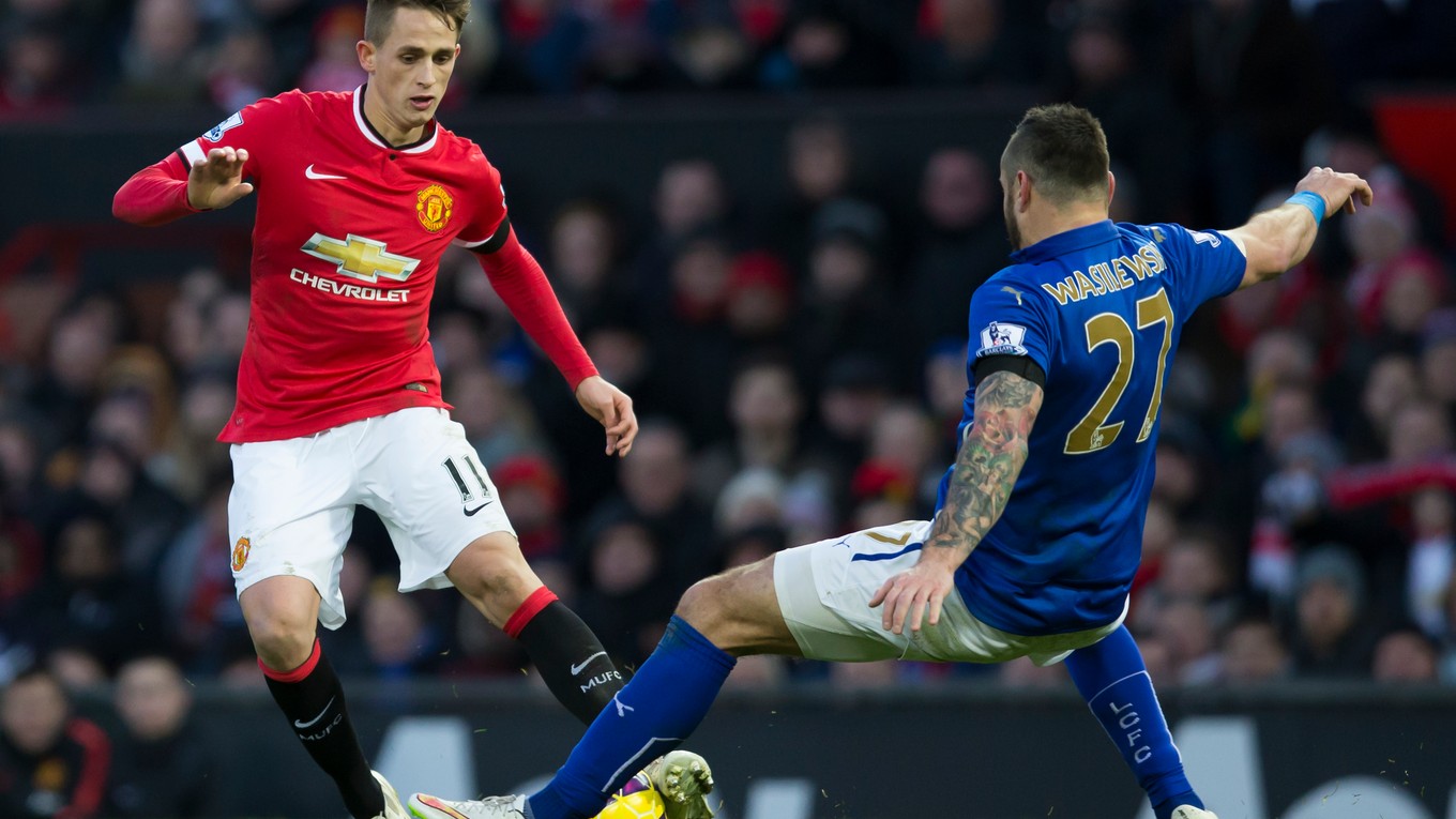 Adnan Januzaj (vľavo) opúšťa Anglicko. V United sa nepresadil.