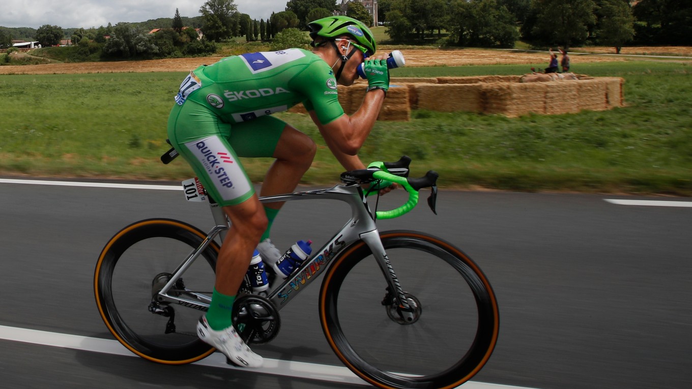 Nemecký cyklista Marcel Kittel sa rozhodne o svojom novom pôsobisku na ďalšie sezóny až po Tour de France.