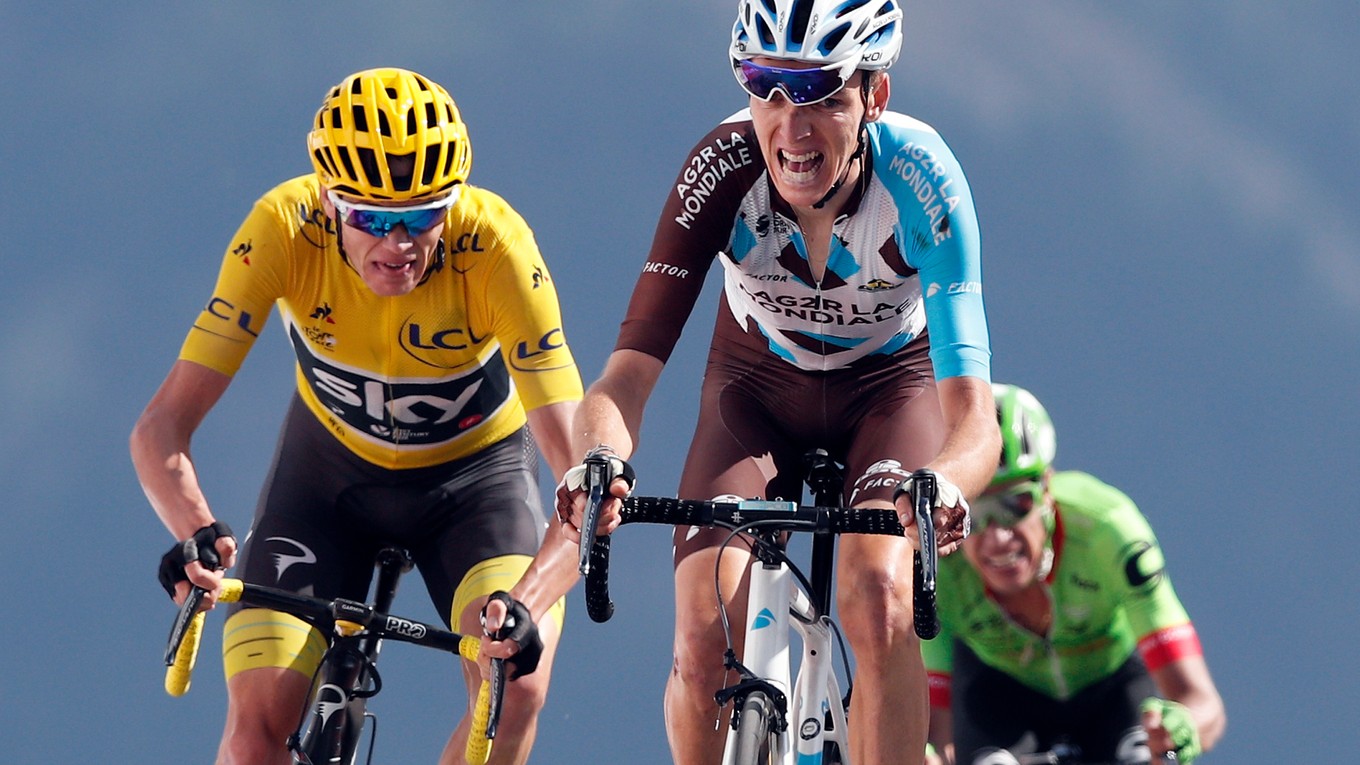 Víťaz Tour de France 2017 s najväčšou pravdepodobnosťou vyjde z trojice Chris Froome (vľavo), Romain Bardet (v strede) a Rigoberto Urán.
