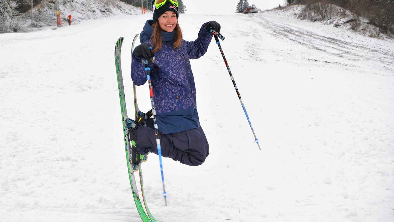 Účasť slovenskej akrobatickej lyžiarky Zuzany Stromkovej na ZOH je po operácii ramena neistá. 