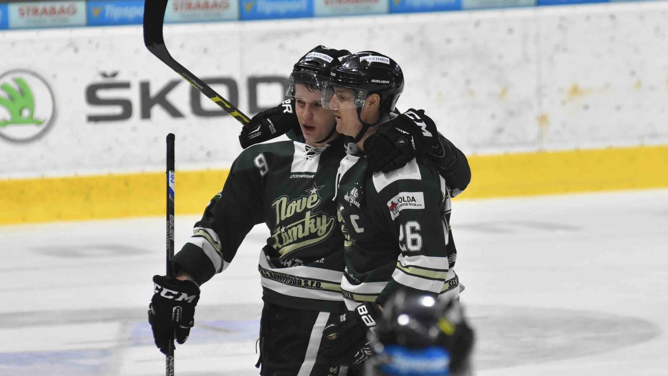 Marek Dubec (vpravo) hovorí, že tím chce v novej sezóne urobiť radosť fanúšikom.