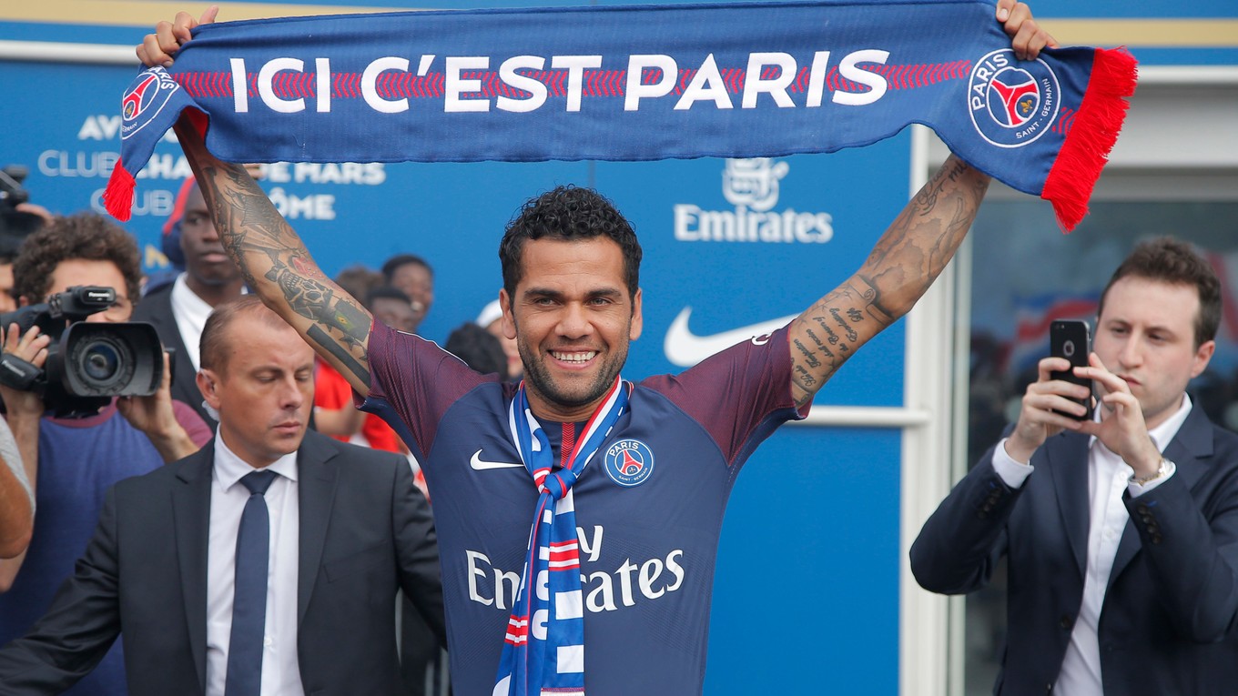 Dani Alves.