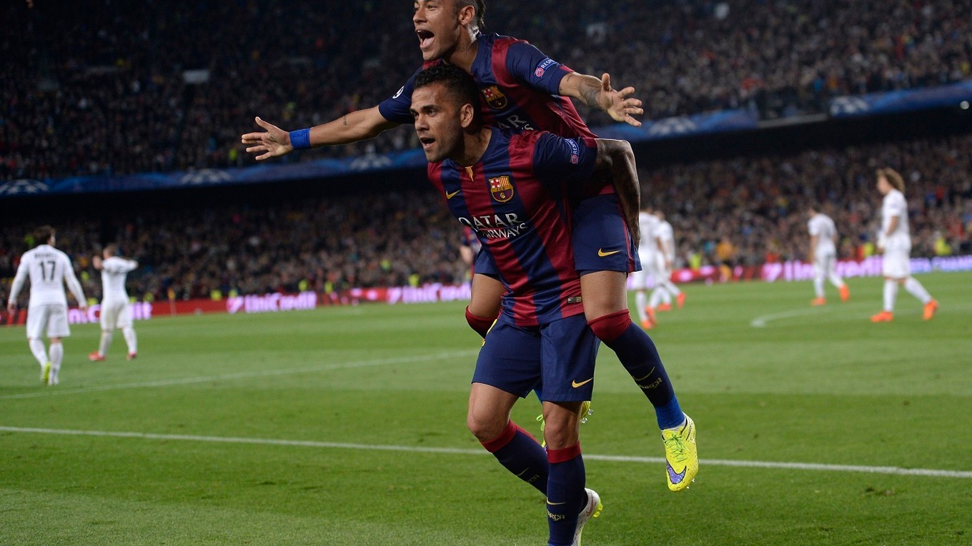 Dani Alves a Neymar ešte v drese FC Barcelona.