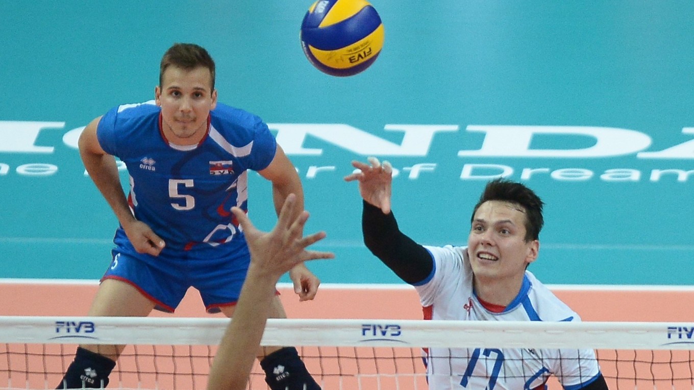 Slovenský reprezentant František Ogurčák (vpravo).