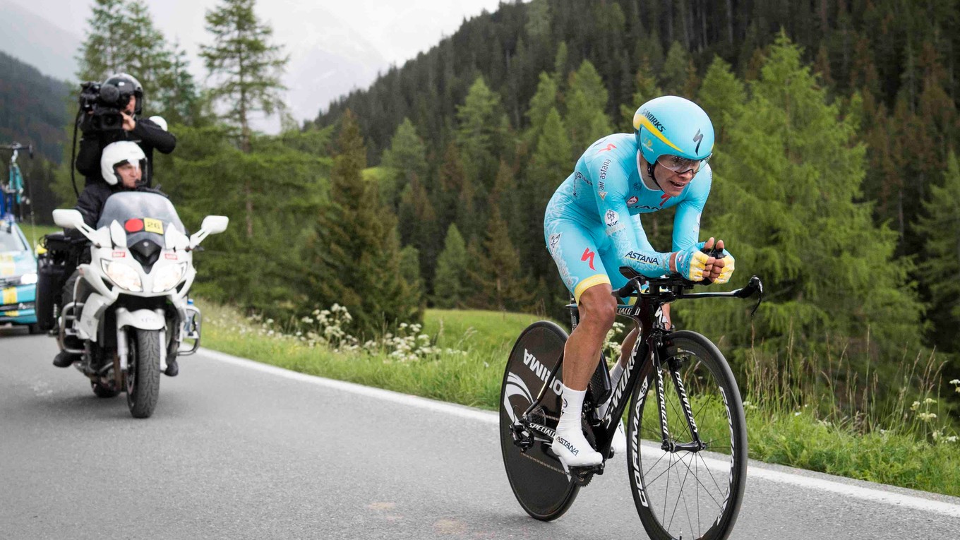 Miguel Angel Lopez z Astany.