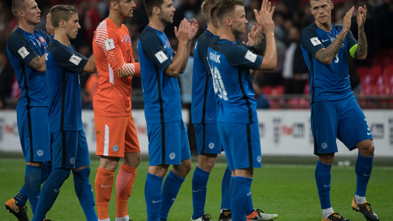 Slováci si po zápase potlesk od slovenských fanúšikov zaslúžili.