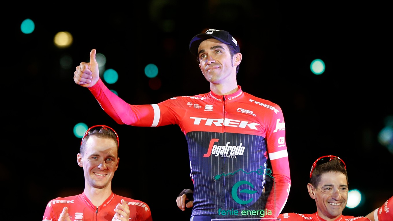Alberto Contador ďakuje fanúšikom. Po Vuelte končí s kariérou.