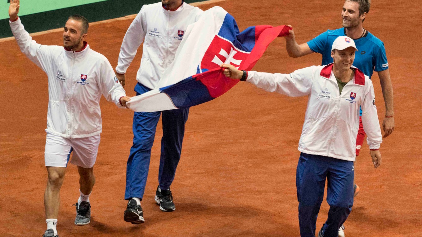 Slovenskí tenisoví reprezentanti zdolali Poľsko a v renkingu postúpili na 21. pozíciu.