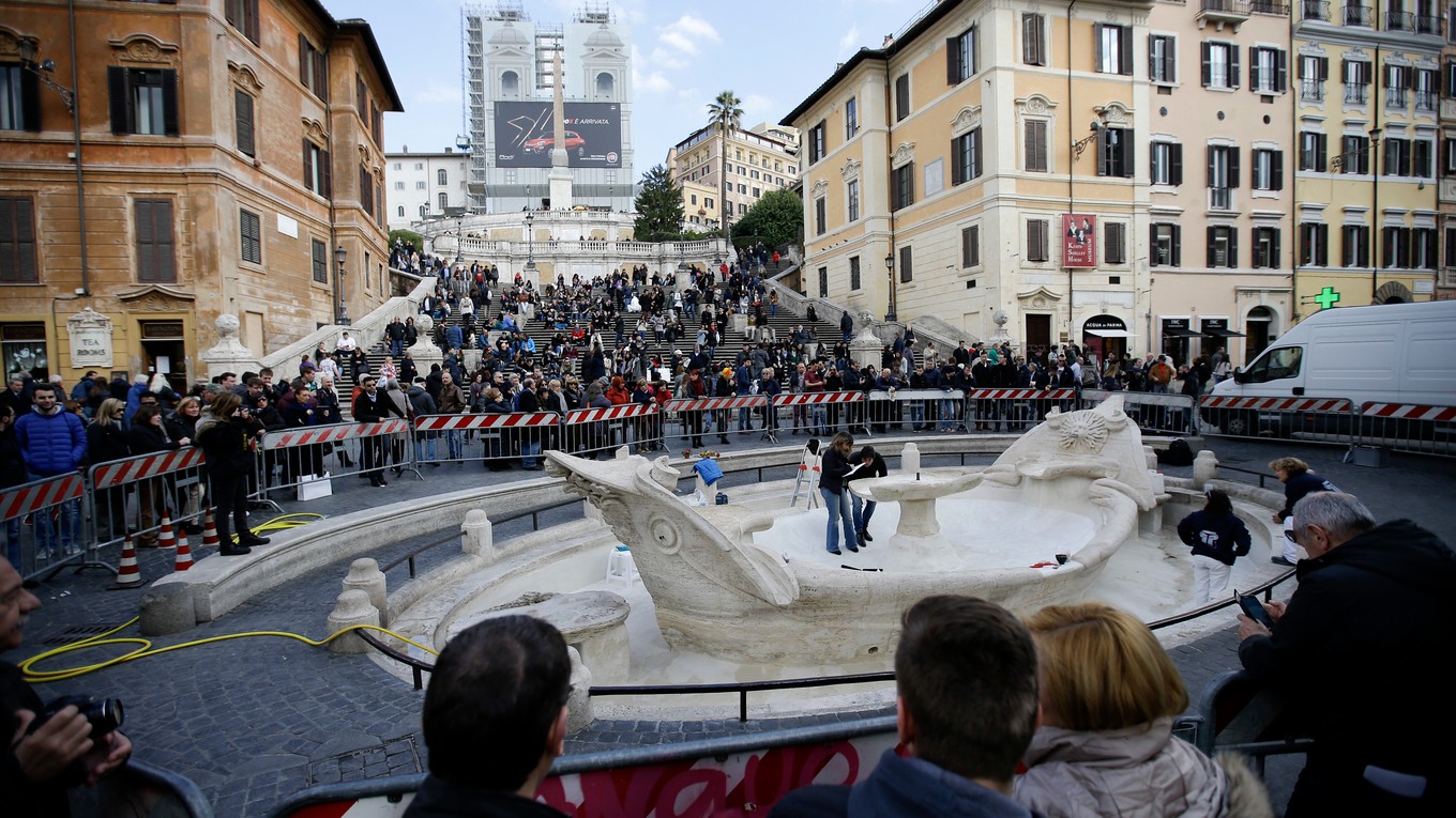 Takéto škody za sebou nechali fanúšikovia Feyenoordu v Ríme.