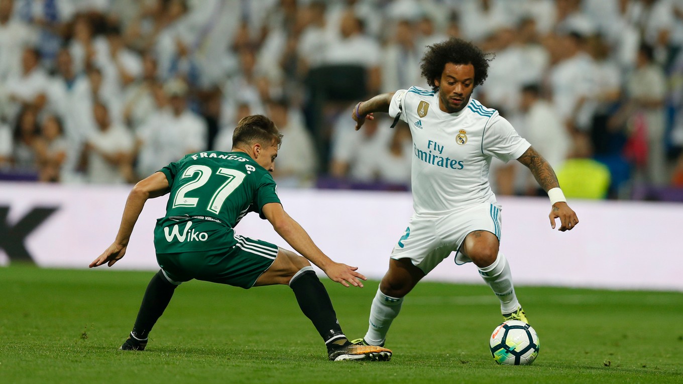 Marcelo (vpravo) sa zranil v zápase proti Betisu Sevilla.