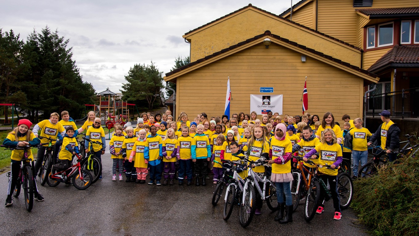 Deti v nórskej dedinke Blomvåg zachvátila Saganománia.