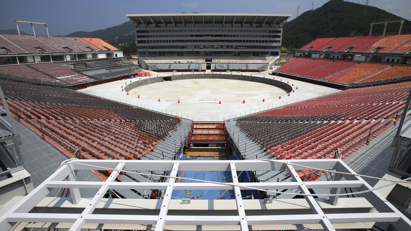 Výstavba štadióna, archívna snímka.