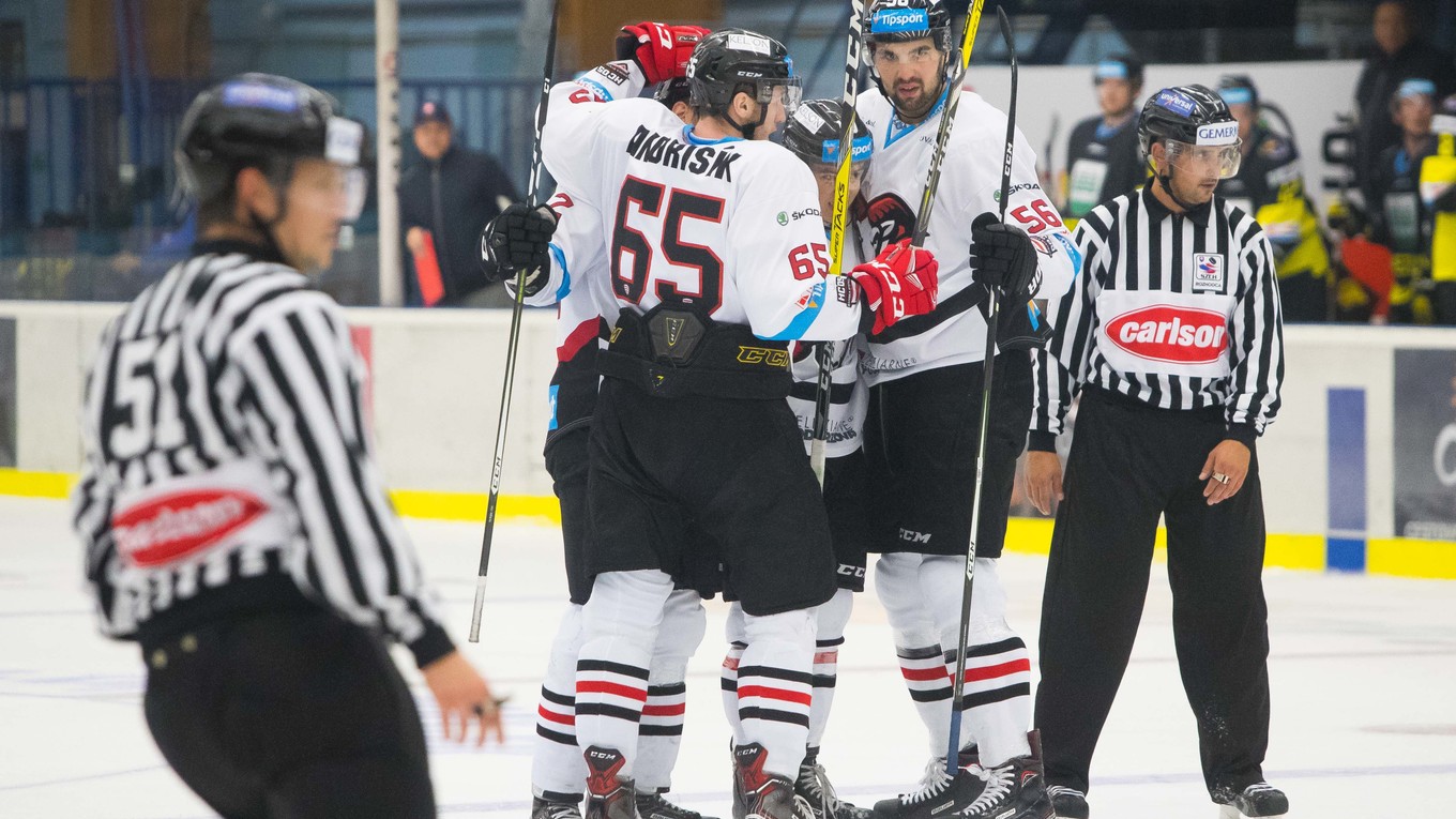 Radosť hráčov Banskej Bystrice po jednom z gólov.