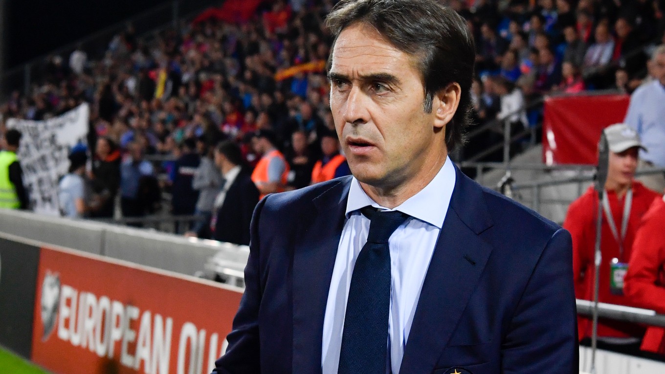 Tréner španielskeho národného tímu Julen Lopetegui v pondelok oznámil mená futbalistov, ktorých povolal namiesto absentujúceho tria.