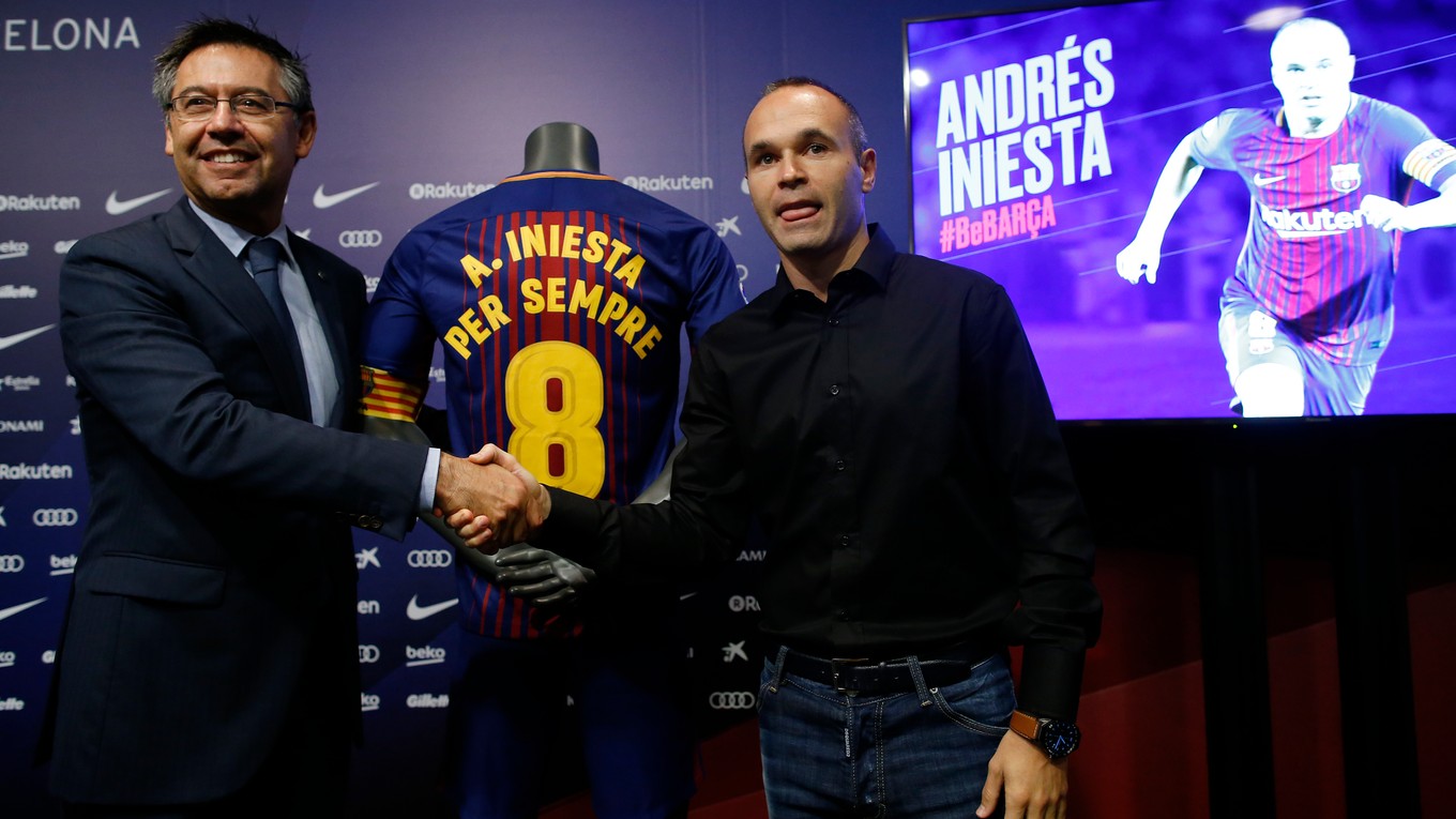 Andres Iniesta z Barcelony nikdy neodíde. 