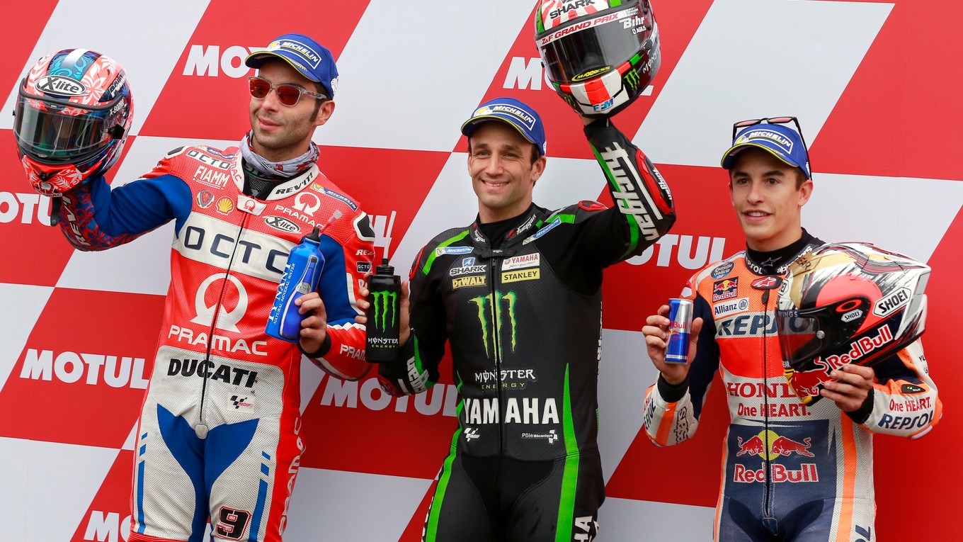 Zľava Danilo Petrucci, Johann Zarco a Marc Márquez.