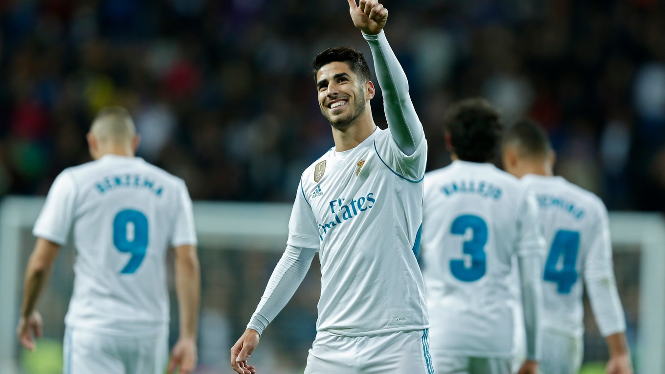 Hráči Realu Madrid sa radujú po jednom z gólov.