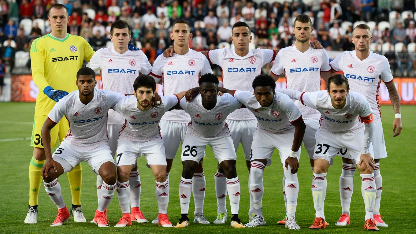 Futbalisti AS Trenčín. Ilustračná fotografia.
