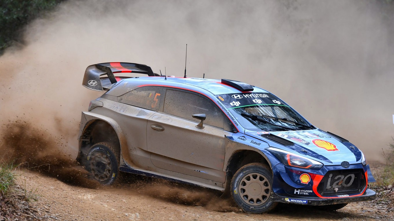 Belgičan Thierry Neuville je po sobote lídrom Rely Austrálie.