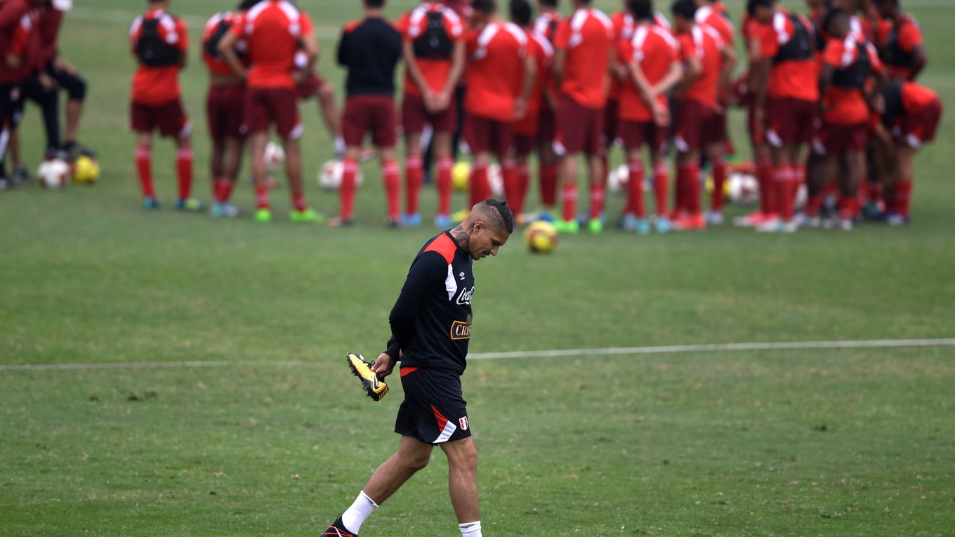 Kapitán peruánskej futbalovej reprezentácie Paolo Guerrero priznal, že  prežíva najsmutnejšie obdobie kariéry.