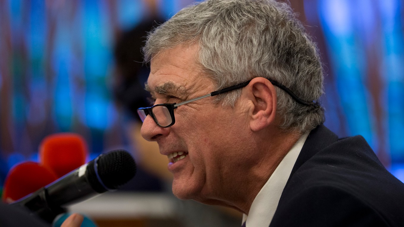 Villara spolu s jeho synom a ďalšími dvoma spolupracovníkmi zadržali v júli pre podozrenie zo sprenevery.