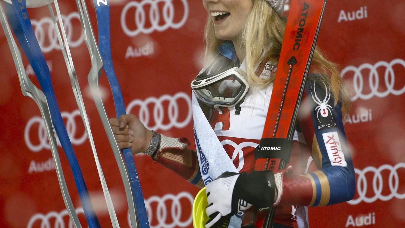 Mikaela Shiffrinová sa raduje z triumfu v slalome vo Flachau.