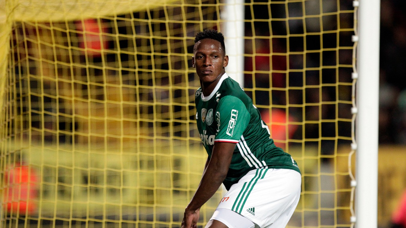 Yerry Mina je prvým Kolumbijčanom v histórii FC Barcelona.