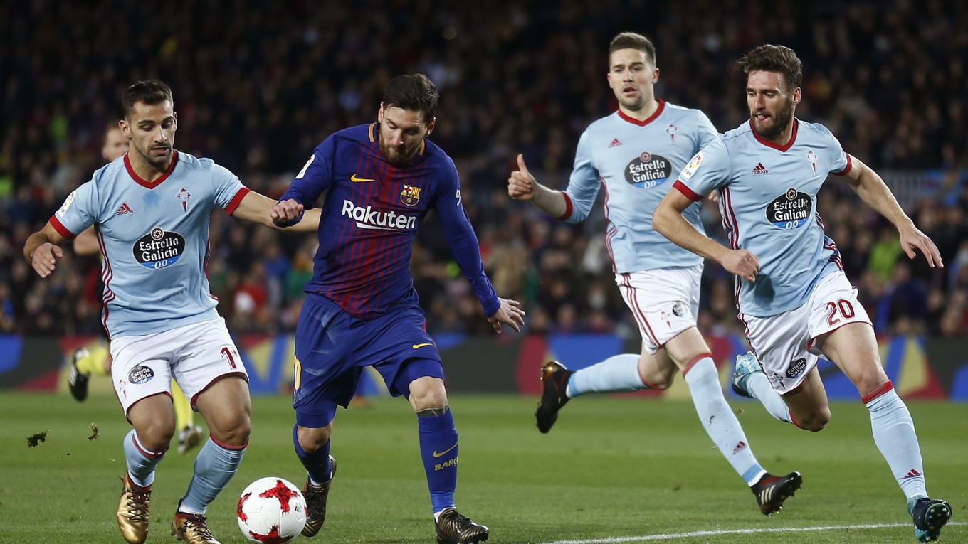 V základnej zostave Barcelony figuruje aj Lionel Messi.
