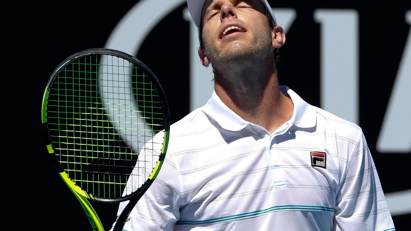 Sam Querrey vypadol v druhom kole Australian Open.